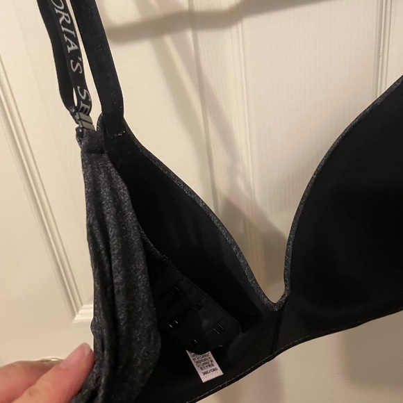 Victorias Secret Lightly Lined Wireless Bra Branded Straps 36C - Picture 6 of 10